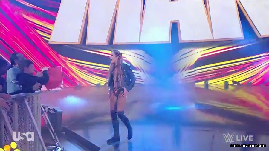 WWE_Monday_Night_Raw_2023_02_27_720p_HDTV_x264-NWCHD_mp4_006565669.jpg