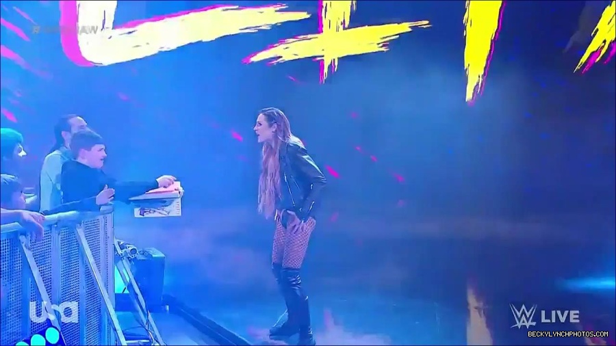 WWE_Monday_Night_Raw_2023_02_27_720p_HDTV_x264-NWCHD_mp4_006566871.jpg