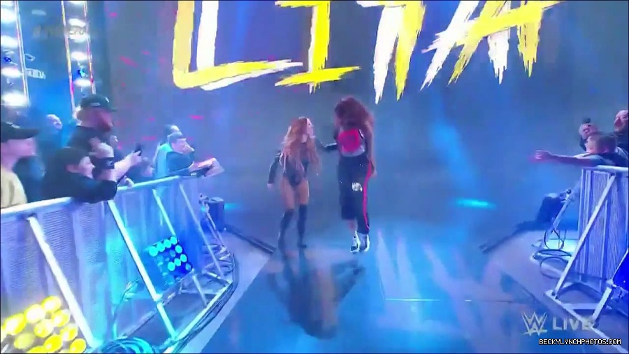WWE_Monday_Night_Raw_2023_02_27_720p_HDTV_x264-NWCHD_mp4_006580885.jpg