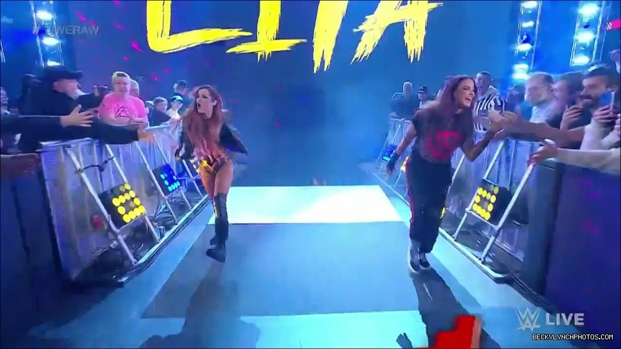 WWE_Monday_Night_Raw_2023_02_27_720p_HDTV_x264-NWCHD_mp4_006587291.jpg