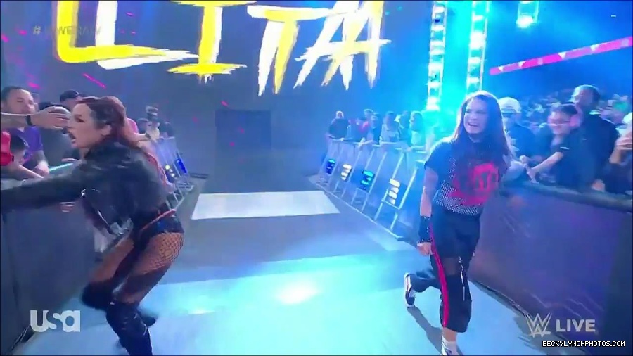 WWE_Monday_Night_Raw_2023_02_27_720p_HDTV_x264-NWCHD_mp4_006588893.jpg