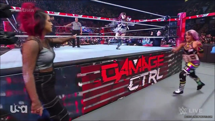 WWE_Monday_Night_Raw_2023_02_27_720p_HDTV_x264-NWCHD_mp4_006750922.jpg
