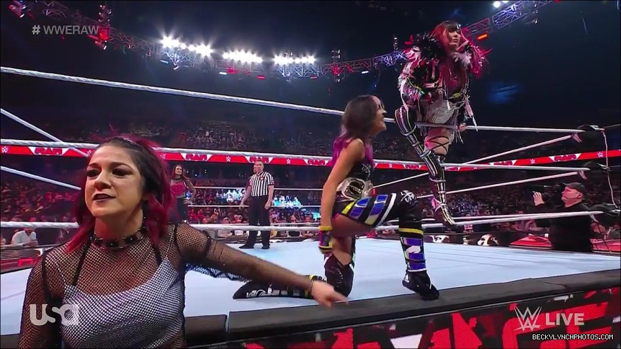 WWE_Monday_Night_Raw_2023_02_27_720p_HDTV_x264-NWCHD_mp4_006760131.jpg