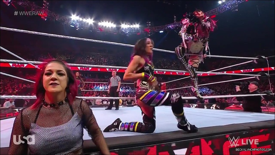 WWE_Monday_Night_Raw_2023_02_27_720p_HDTV_x264-NWCHD_mp4_006760532.jpg