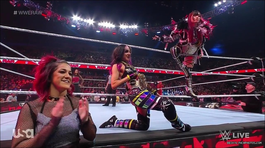 WWE_Monday_Night_Raw_2023_02_27_720p_HDTV_x264-NWCHD_mp4_006763334.jpg