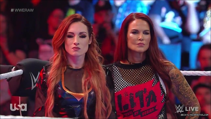 WWE_Monday_Night_Raw_2023_02_27_720p_HDTV_x264-NWCHD_mp4_006767338.jpg