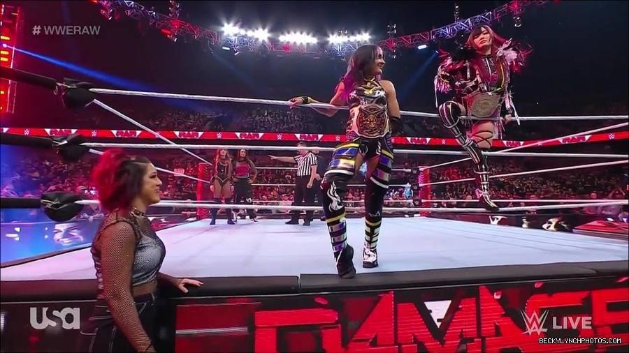 WWE_Monday_Night_Raw_2023_02_27_720p_HDTV_x264-NWCHD_mp4_006768540.jpg