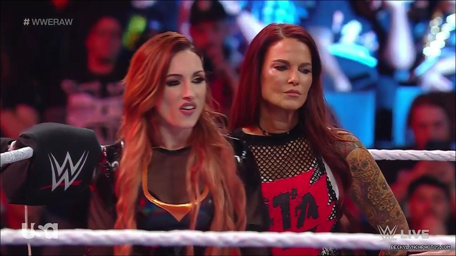 WWE_Monday_Night_Raw_2023_02_27_720p_HDTV_x264-NWCHD_mp4_006778950.jpg