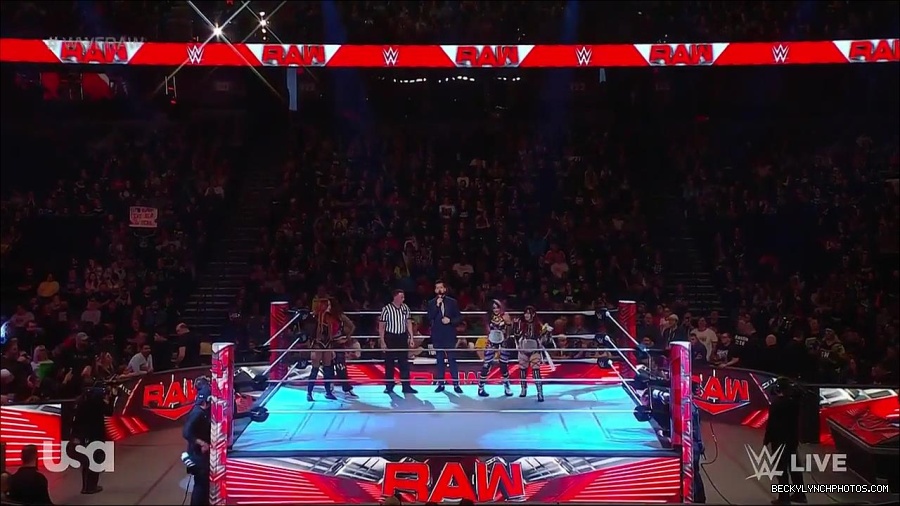 WWE_Monday_Night_Raw_2023_02_27_720p_HDTV_x264-NWCHD_mp4_006792564.jpg