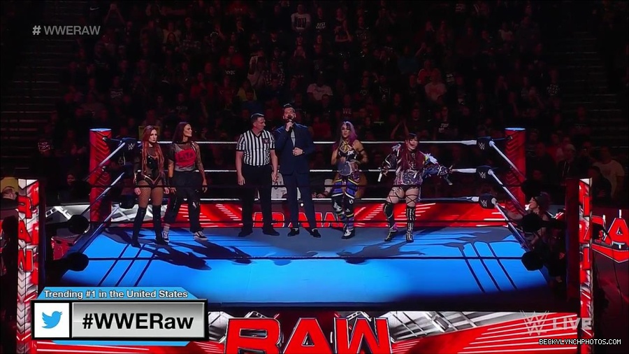 WWE_Monday_Night_Raw_2023_02_27_720p_HDTV_x264-NWCHD_mp4_006800572.jpg