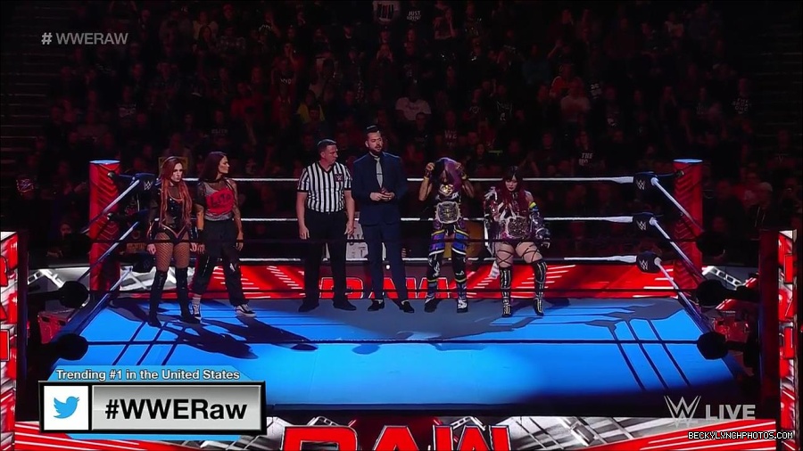 WWE_Monday_Night_Raw_2023_02_27_720p_HDTV_x264-NWCHD_mp4_006802574.jpg