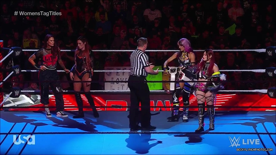 WWE_Monday_Night_Raw_2023_02_27_720p_HDTV_x264-NWCHD_mp4_006848219.jpg