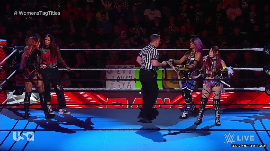 WWE_Monday_Night_Raw_2023_02_27_720p_HDTV_x264-NWCHD_mp4_006851022.jpg