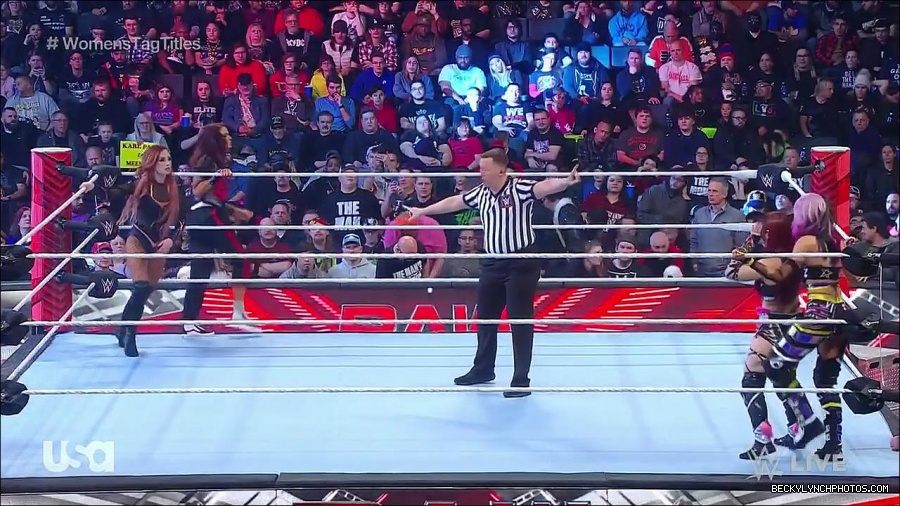 WWE_Monday_Night_Raw_2023_02_27_720p_HDTV_x264-NWCHD_mp4_006864235.jpg