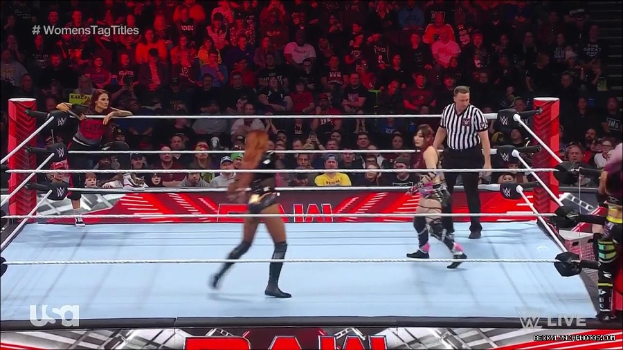 WWE_Monday_Night_Raw_2023_02_27_720p_HDTV_x264-NWCHD_mp4_006869040.jpg
