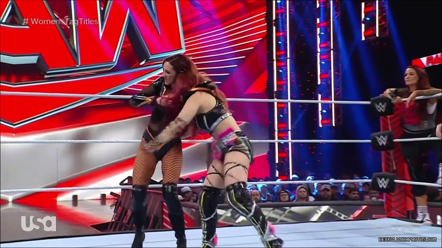 WWE_Monday_Night_Raw_2023_02_27_720p_HDTV_x264-NWCHD_mp4_006882654.jpg