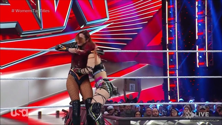 WWE_Monday_Night_Raw_2023_02_27_720p_HDTV_x264-NWCHD_mp4_006883855.jpg