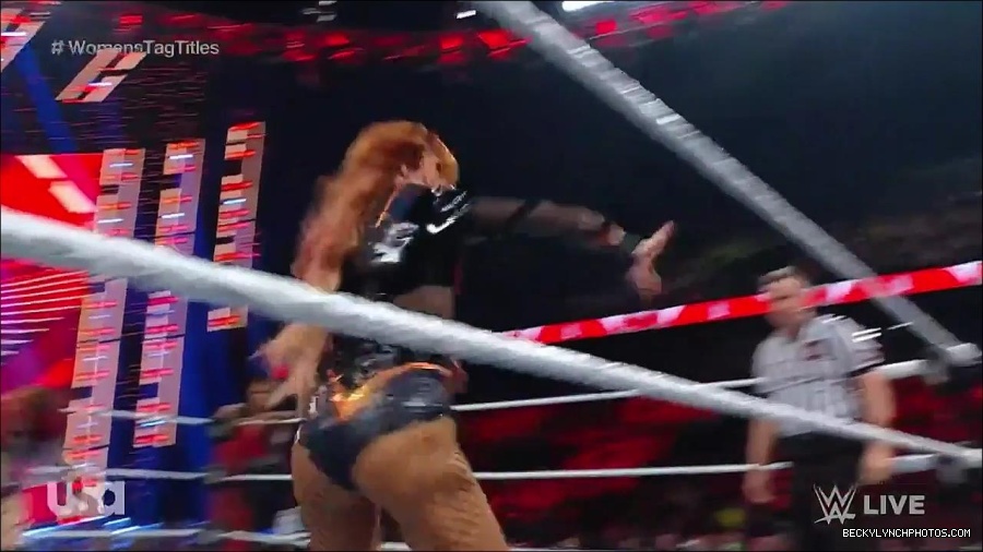 WWE_Monday_Night_Raw_2023_02_27_720p_HDTV_x264-NWCHD_mp4_006885456.jpg