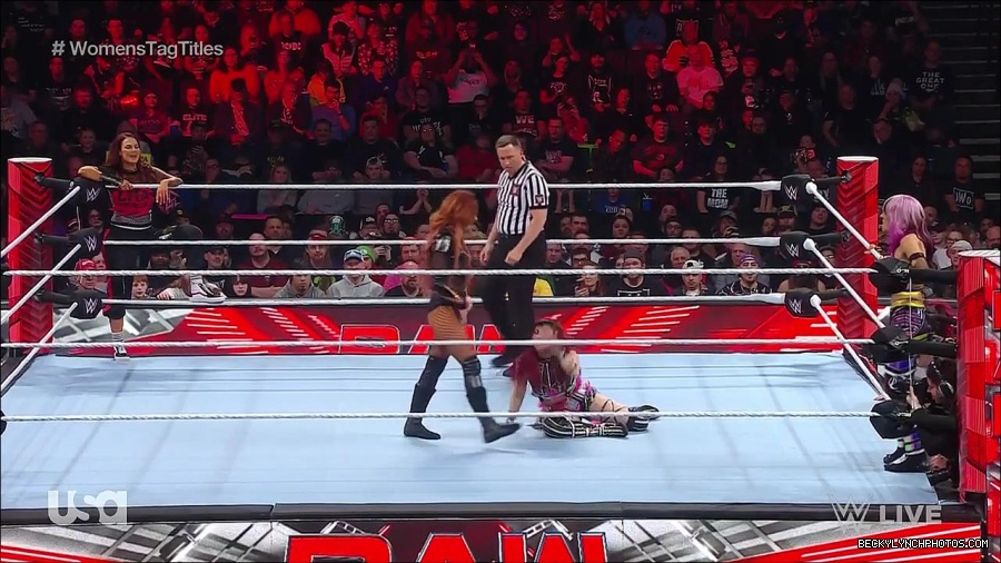 WWE_Monday_Night_Raw_2023_02_27_720p_HDTV_x264-NWCHD_mp4_006890261.jpg