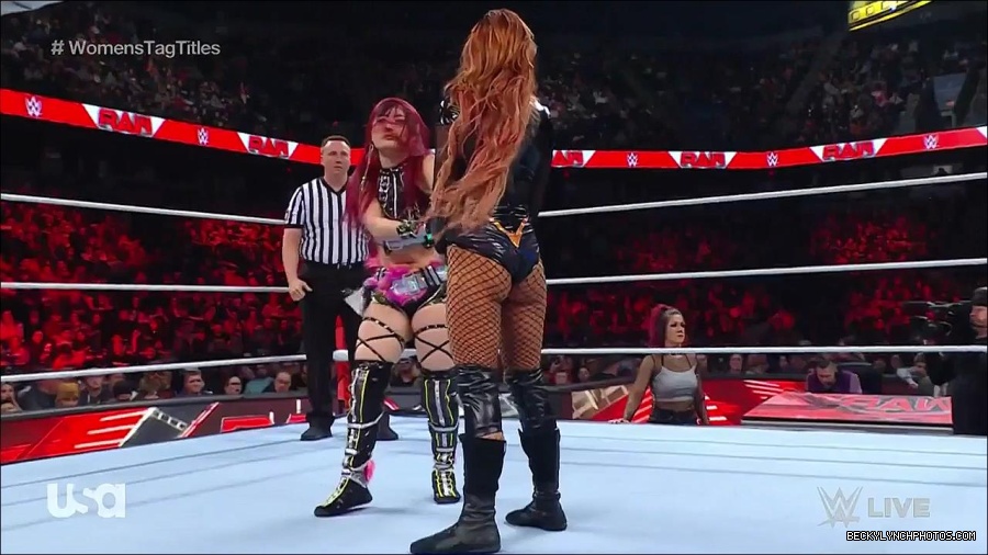 WWE_Monday_Night_Raw_2023_02_27_720p_HDTV_x264-NWCHD_mp4_006894666.jpg