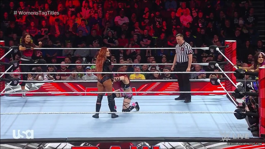 WWE_Monday_Night_Raw_2023_02_27_720p_HDTV_x264-NWCHD_mp4_006896267.jpg
