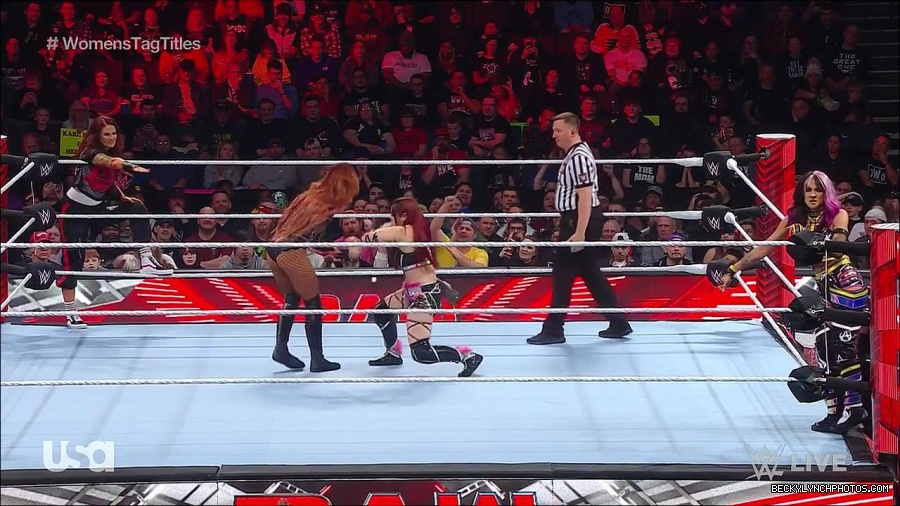 WWE_Monday_Night_Raw_2023_02_27_720p_HDTV_x264-NWCHD_mp4_006905877.jpg