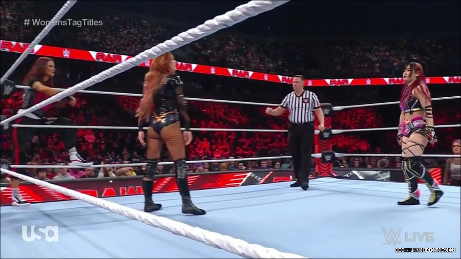 WWE_Monday_Night_Raw_2023_02_27_720p_HDTV_x264-NWCHD_mp4_006907478.jpg