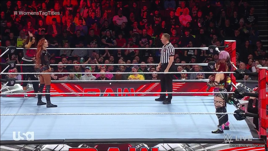 WWE_Monday_Night_Raw_2023_02_27_720p_HDTV_x264-NWCHD_mp4_006913885.jpg