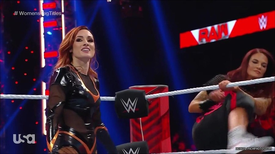 WWE_Monday_Night_Raw_2023_02_27_720p_HDTV_x264-NWCHD_mp4_006915086.jpg