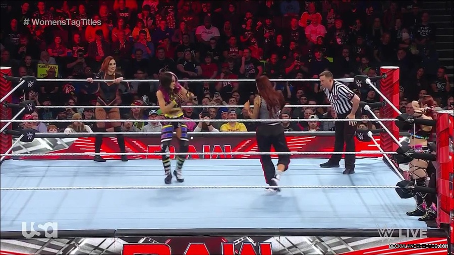 WWE_Monday_Night_Raw_2023_02_27_720p_HDTV_x264-NWCHD_mp4_006923094.jpg