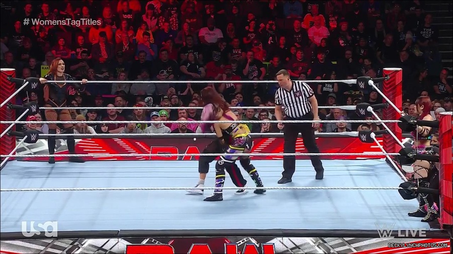 WWE_Monday_Night_Raw_2023_02_27_720p_HDTV_x264-NWCHD_mp4_006929100.jpg