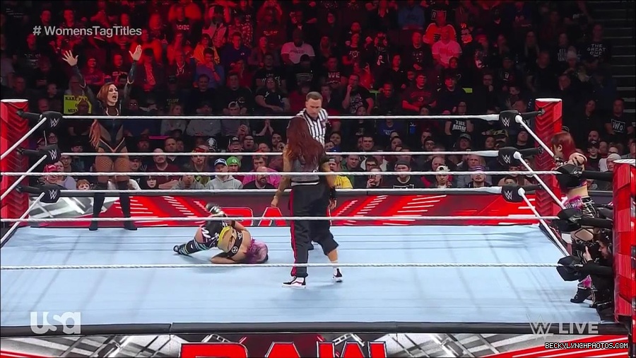 WWE_Monday_Night_Raw_2023_02_27_720p_HDTV_x264-NWCHD_mp4_006933504.jpg