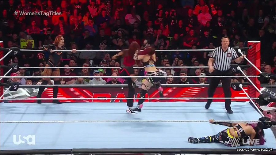 WWE_Monday_Night_Raw_2023_02_27_720p_HDTV_x264-NWCHD_mp4_006946751.jpg