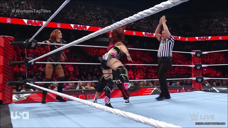 WWE_Monday_Night_Raw_2023_02_27_720p_HDTV_x264-NWCHD_mp4_006949954.jpg