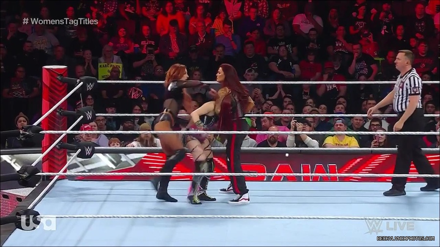 WWE_Monday_Night_Raw_2023_02_27_720p_HDTV_x264-NWCHD_mp4_006951956.jpg