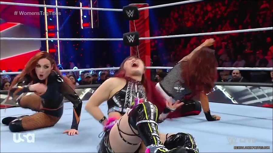 WWE_Monday_Night_Raw_2023_02_27_720p_HDTV_x264-NWCHD_mp4_006956361.jpg