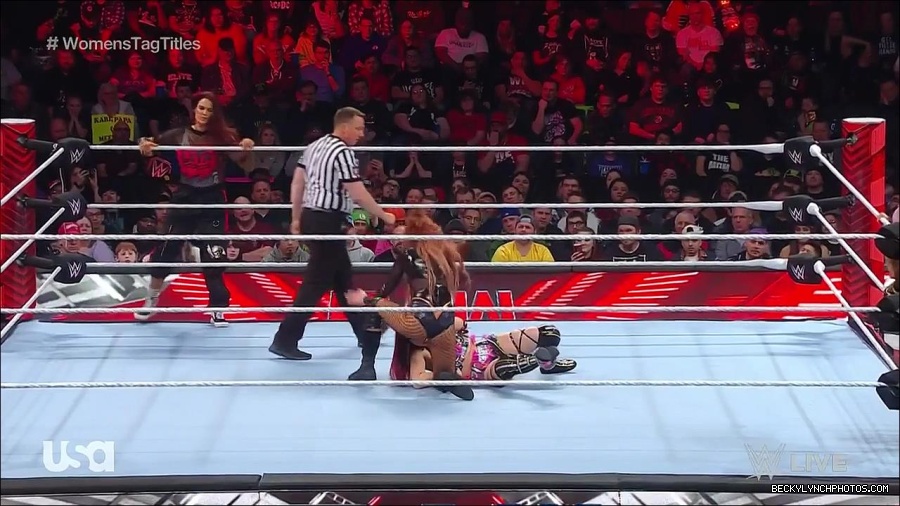 WWE_Monday_Night_Raw_2023_02_27_720p_HDTV_x264-NWCHD_mp4_006962367.jpg