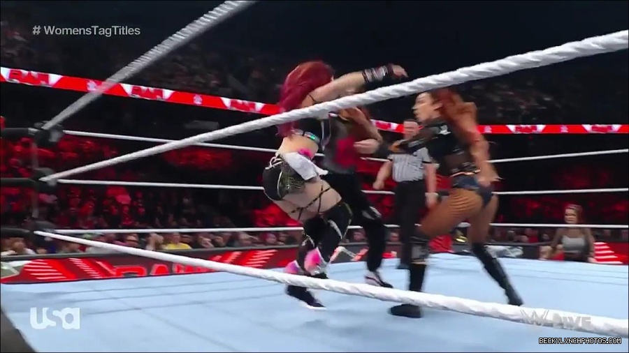 WWE_Monday_Night_Raw_2023_02_27_720p_HDTV_x264-NWCHD_mp4_006972777.jpg