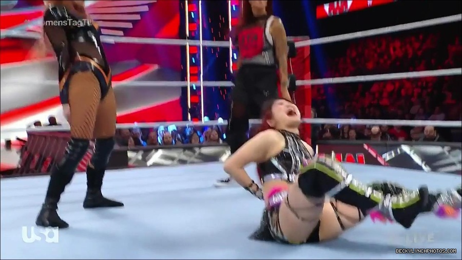 WWE_Monday_Night_Raw_2023_02_27_720p_HDTV_x264-NWCHD_mp4_006974779.jpg