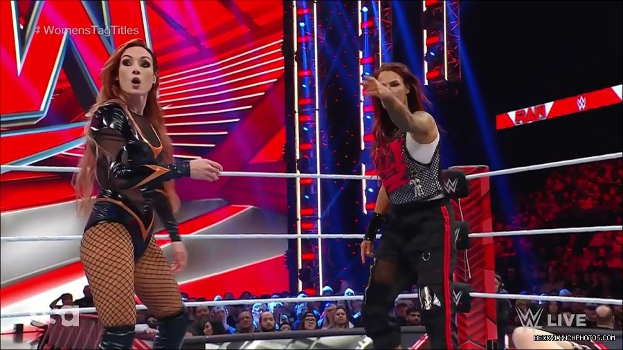 WWE_Monday_Night_Raw_2023_02_27_720p_HDTV_x264-NWCHD_mp4_006975980.jpg