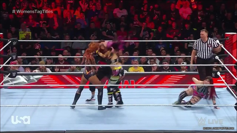 WWE_Monday_Night_Raw_2023_02_27_720p_HDTV_x264-NWCHD_mp4_006977181.jpg