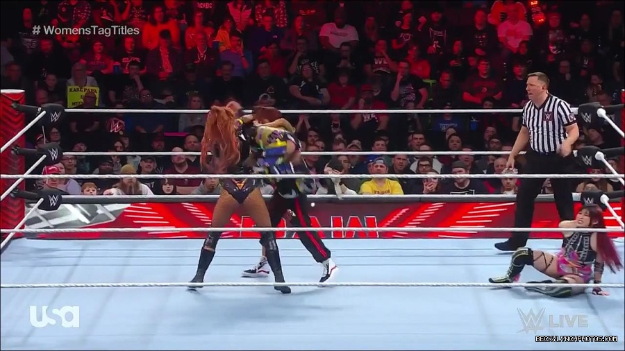 WWE_Monday_Night_Raw_2023_02_27_720p_HDTV_x264-NWCHD_mp4_006977582.jpg