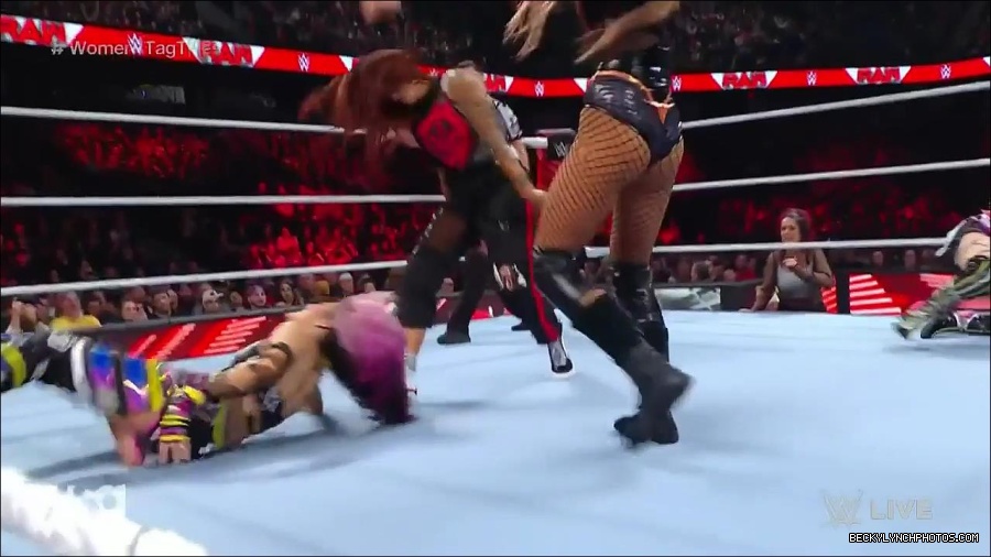 WWE_Monday_Night_Raw_2023_02_27_720p_HDTV_x264-NWCHD_mp4_006978383.jpg