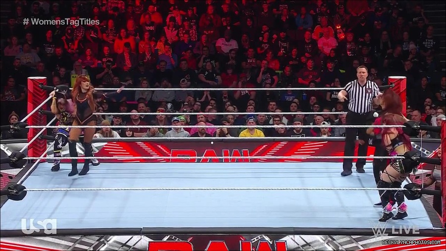 WWE_Monday_Night_Raw_2023_02_27_720p_HDTV_x264-NWCHD_mp4_006984389.jpg