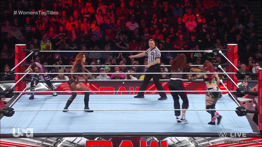 WWE_Monday_Night_Raw_2023_02_27_720p_HDTV_x264-NWCHD_mp4_006987191.jpg