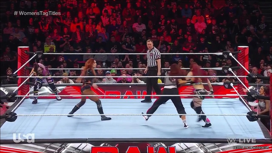 WWE_Monday_Night_Raw_2023_02_27_720p_HDTV_x264-NWCHD_mp4_006987592.jpg