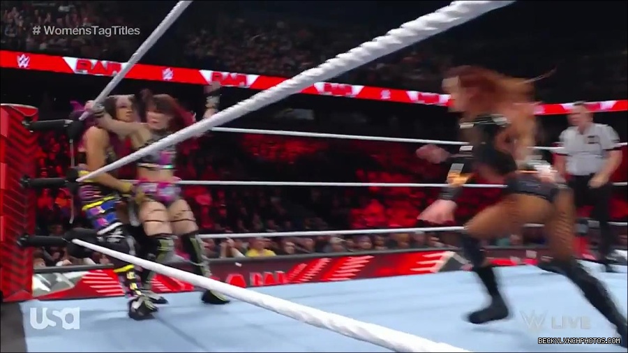 WWE_Monday_Night_Raw_2023_02_27_720p_HDTV_x264-NWCHD_mp4_006989594.jpg