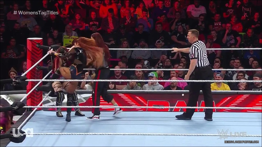WWE_Monday_Night_Raw_2023_02_27_720p_HDTV_x264-NWCHD_mp4_006997602.jpg