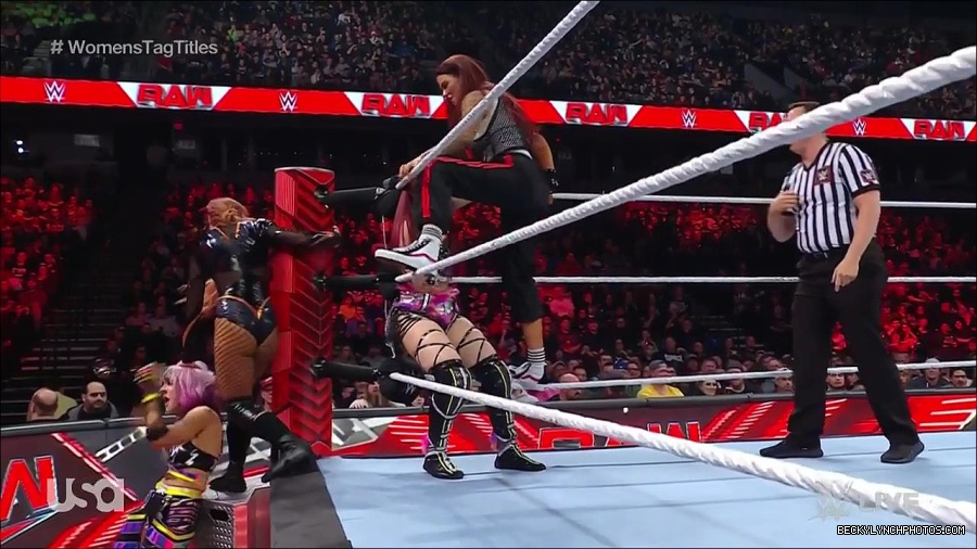 WWE_Monday_Night_Raw_2023_02_27_720p_HDTV_x264-NWCHD_mp4_007000004.jpg