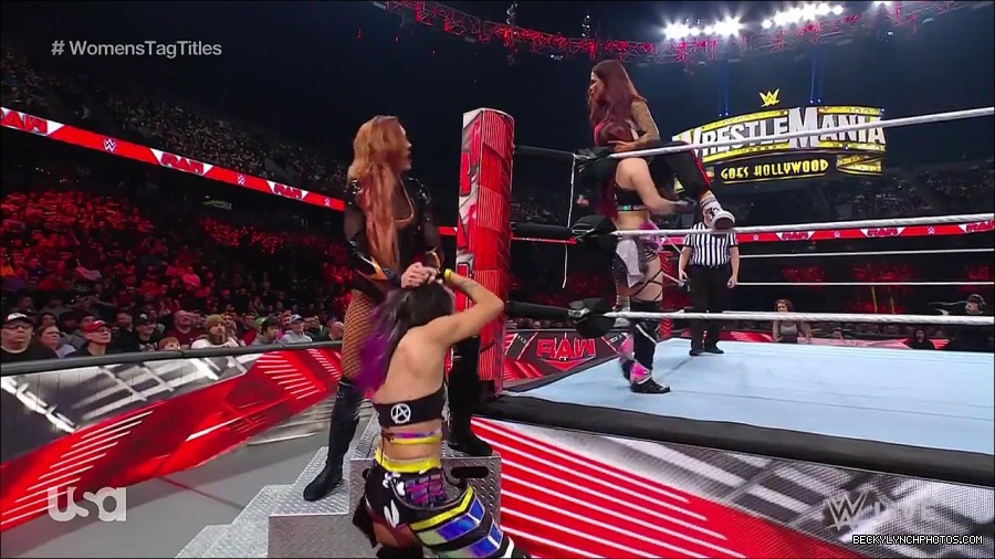 WWE_Monday_Night_Raw_2023_02_27_720p_HDTV_x264-NWCHD_mp4_007002006.jpg